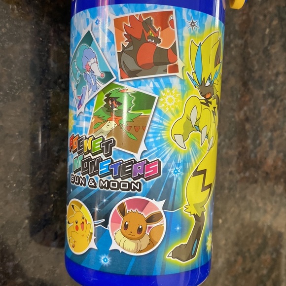 Pokémon Sun & Moon Water bottle EEUC - Picture 6 of 9